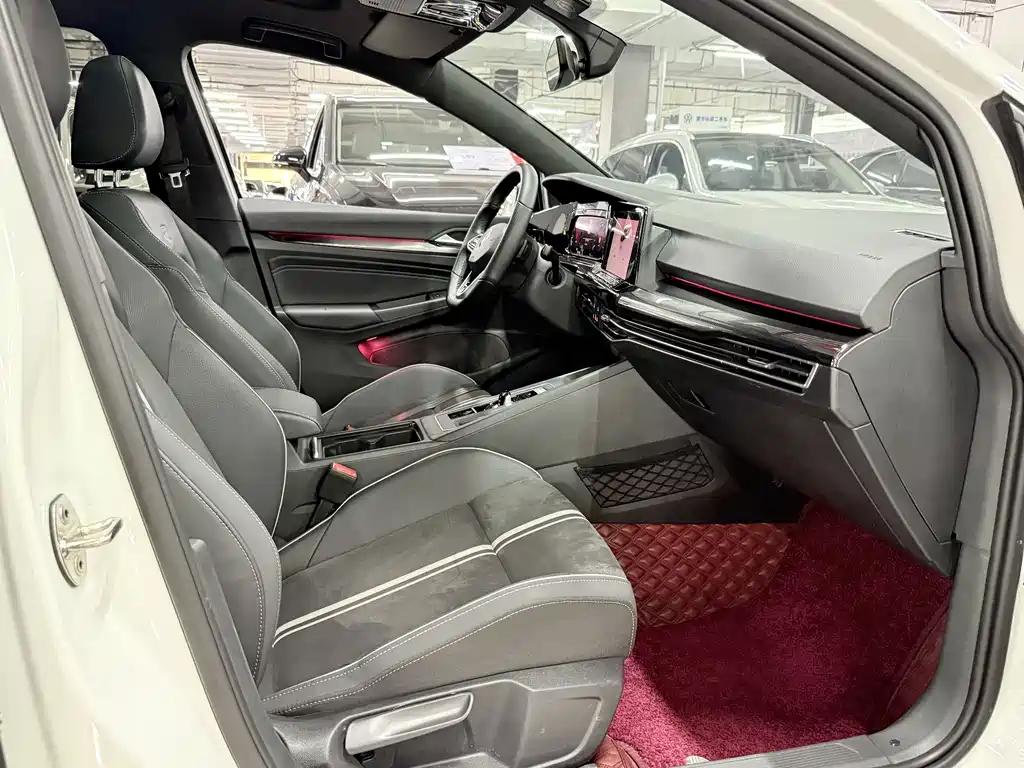 Volkswagen Golf — миниатюра 10