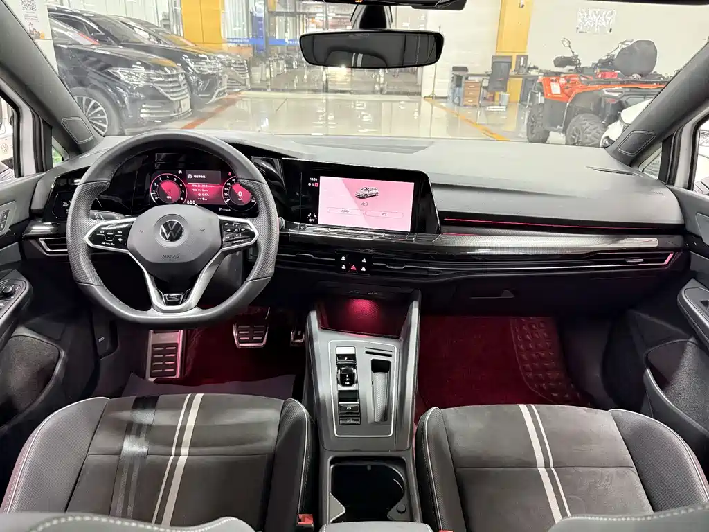 Volkswagen Golf — миниатюра 13