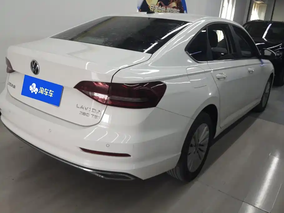 Volkswagen Lavida — миниатюра 3
