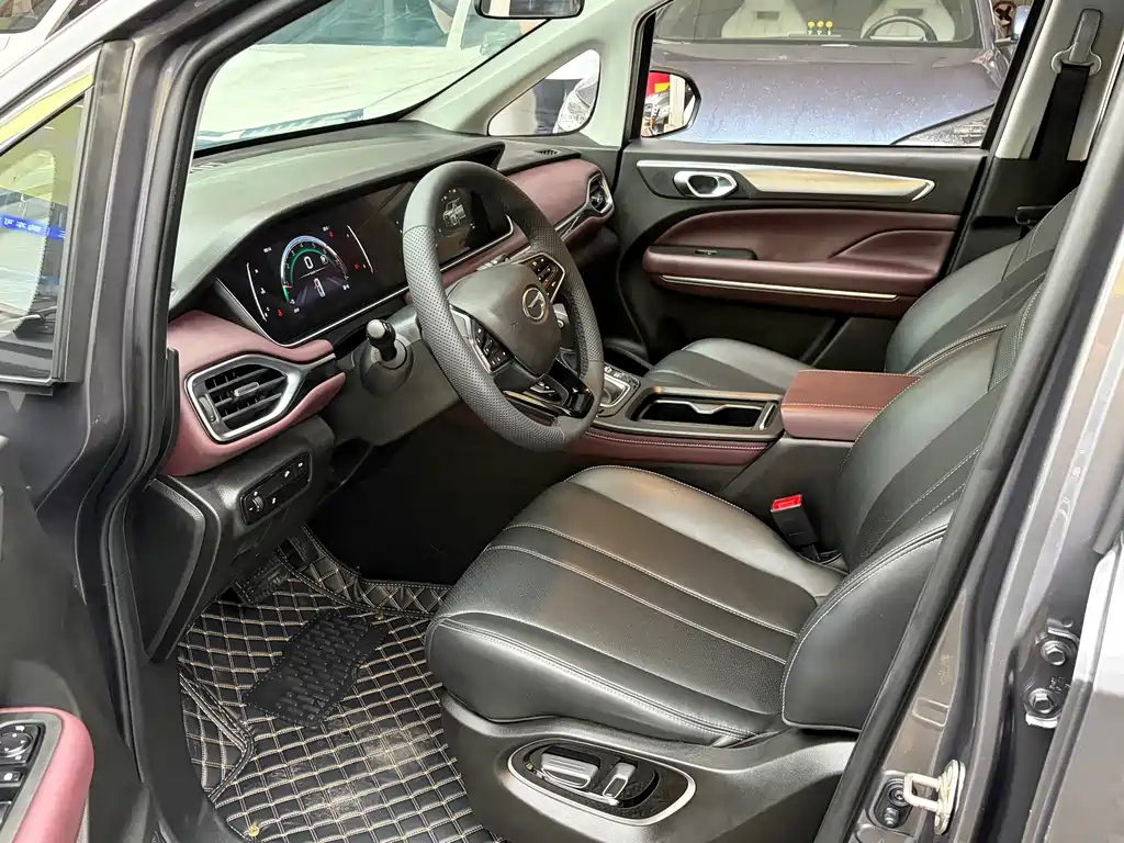 GAC Motor Trumpchi M6 — миниатюра 3