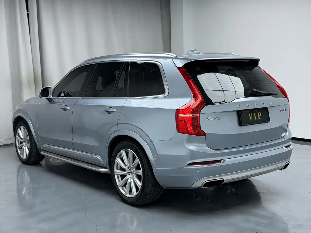 Volvo XC90 — миниатюра 2