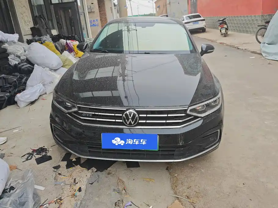 Volkswagen Magotan PHEV — миниатюра 2