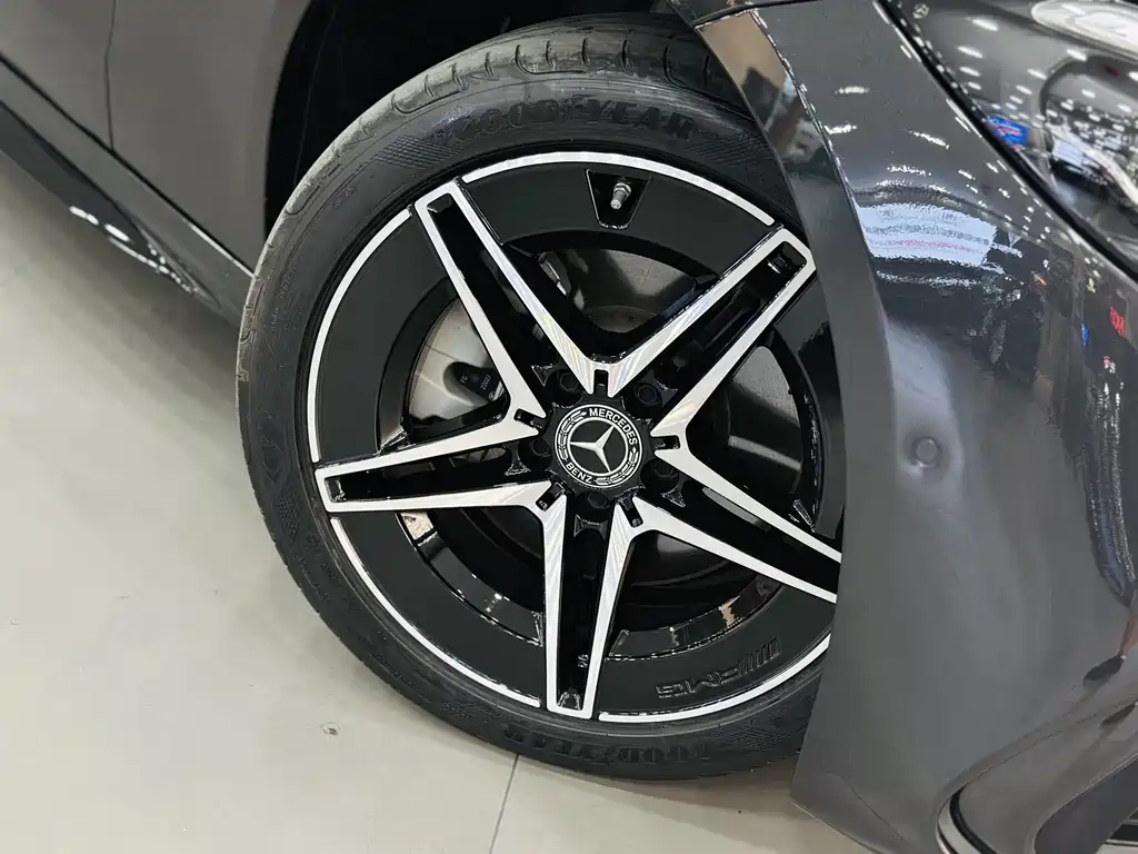 Mercedes-Benz C-Class — миниатюра 10