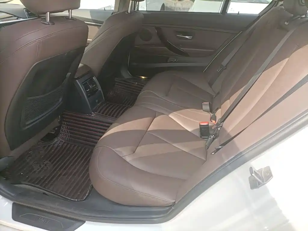BMW 3 Series — миниатюра 17