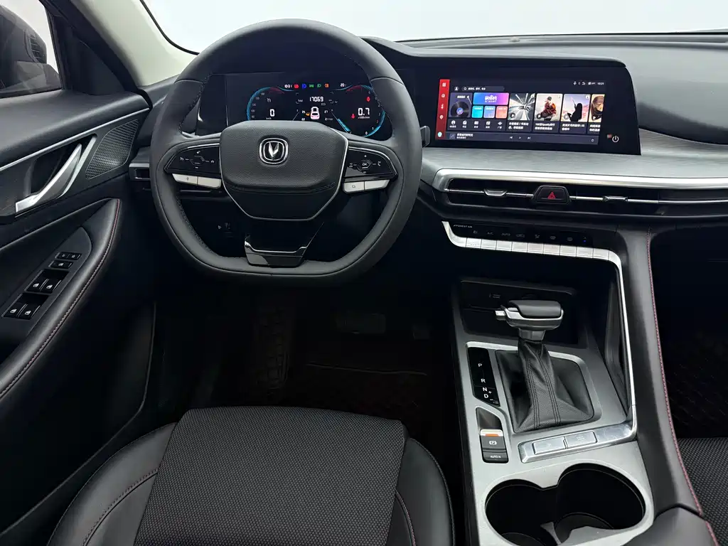 Changan CS35PLUS — миниатюра 16