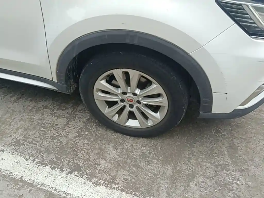 Roewe RX5 — миниатюра 12