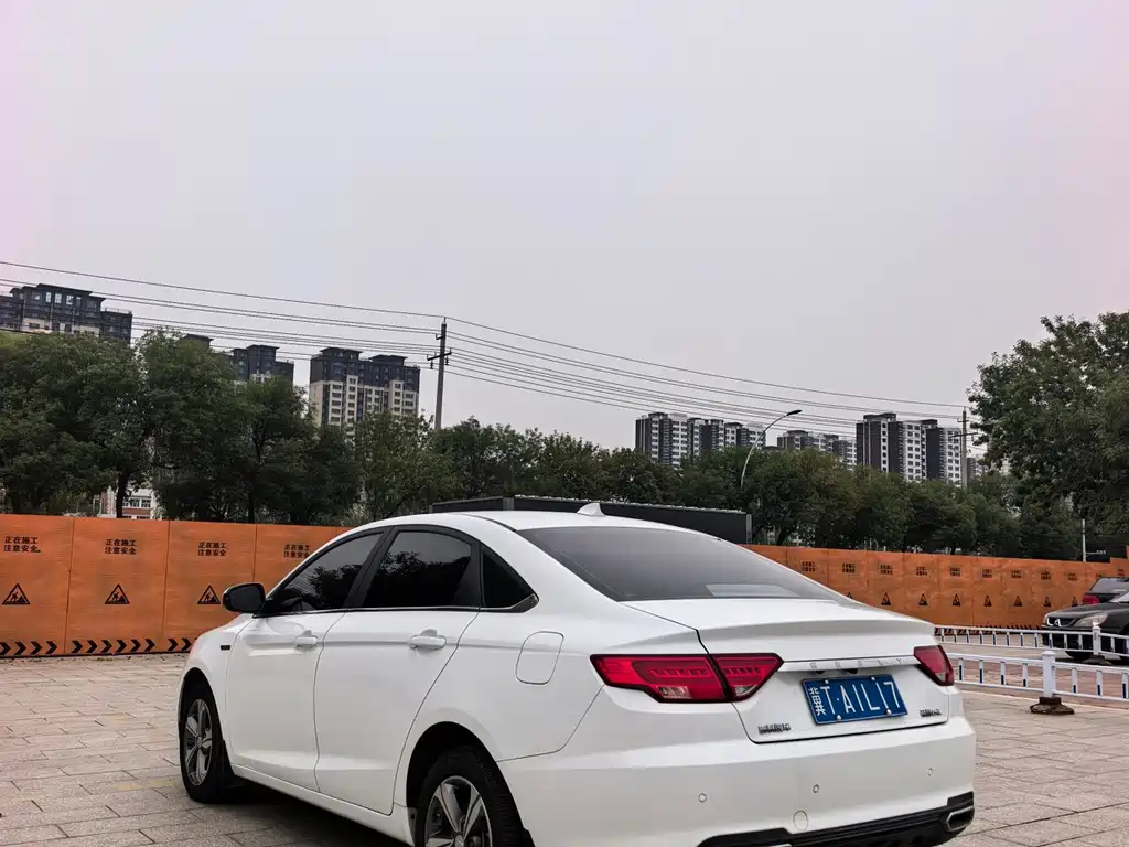 Geely Emgrand GL — миниатюра 9