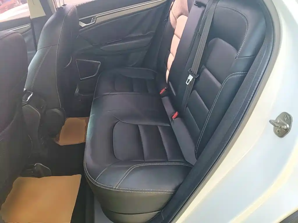 Geely Emgrand GS — миниатюра 17