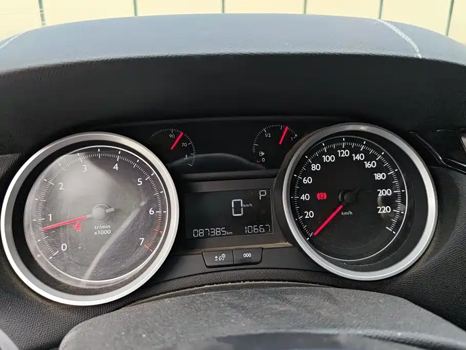 Peugeot 408 — миниатюра 14