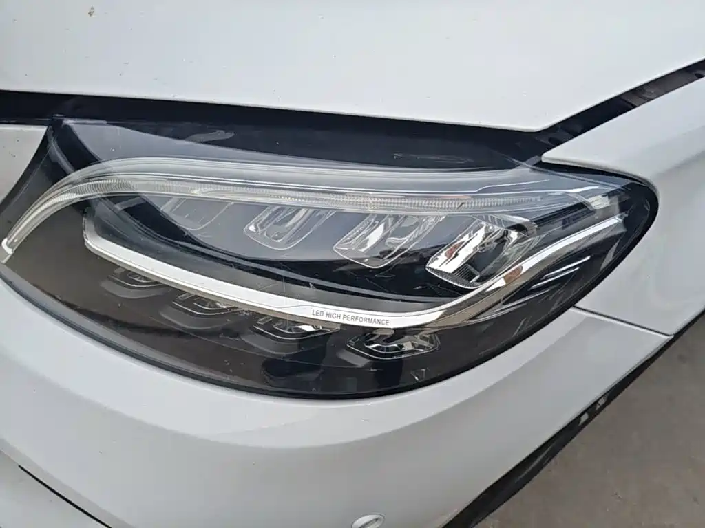Mercedes-Benz C-Class — миниатюра 24