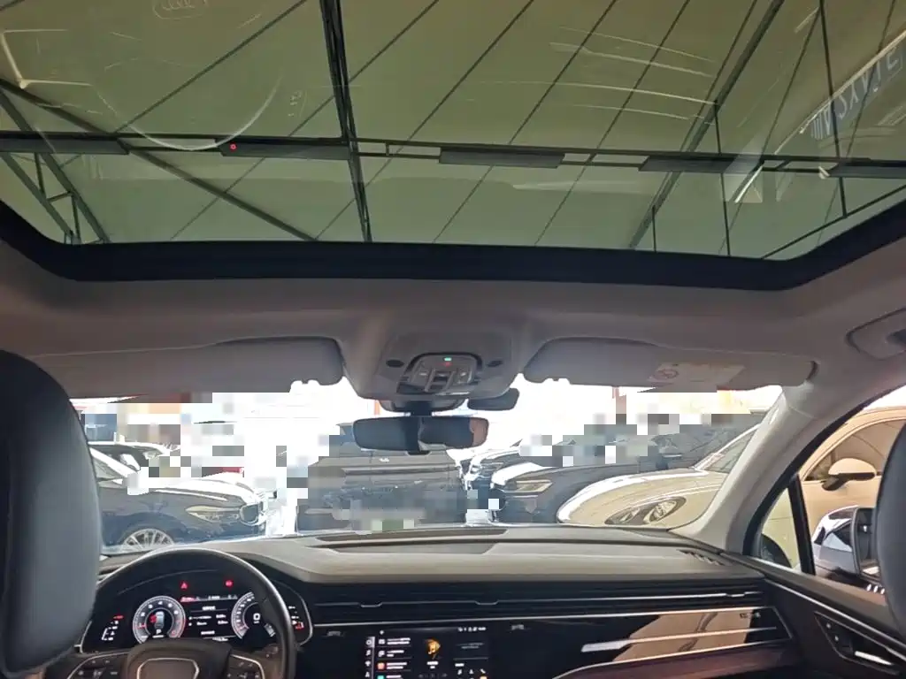 Audi Q7 — миниатюра 18