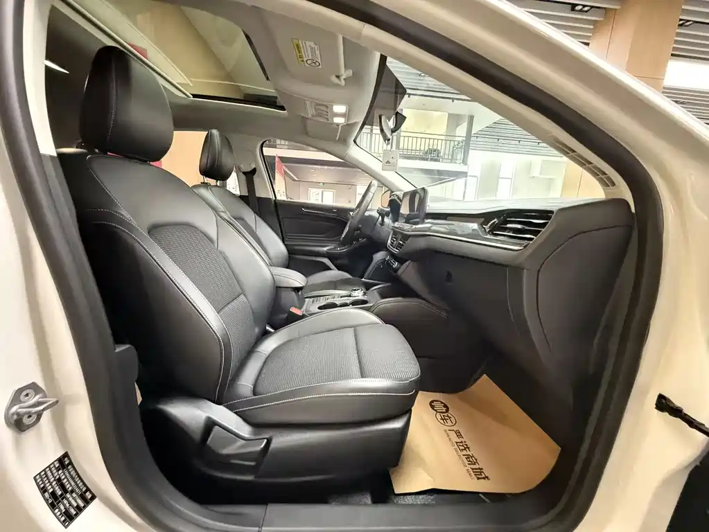 Ford Focus — миниатюра 8