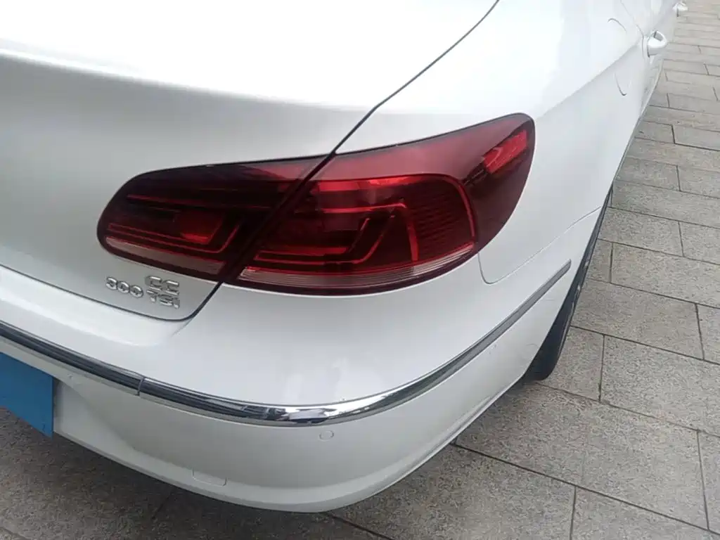 Volkswagen CC — миниатюра 8