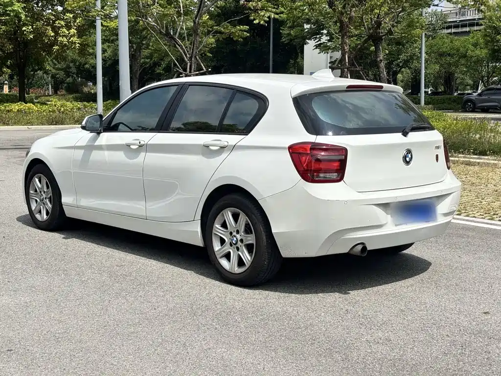 BMW 1 Series (Import) — миниатюра 5