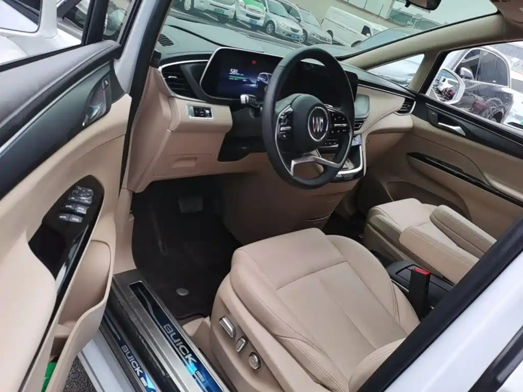 Buick GL8 Hybrid — миниатюра 16