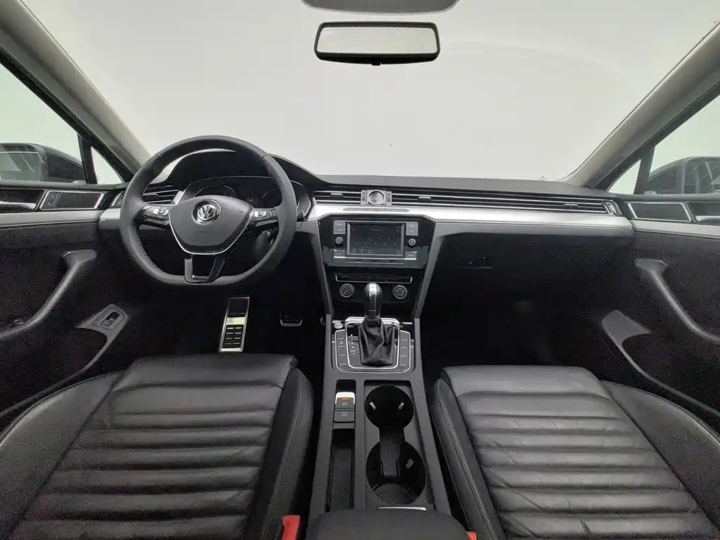Volkswagen Magotan — миниатюра 5