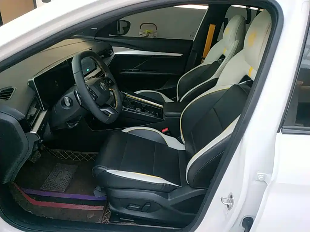 MG MG5 Scorpio — миниатюра 15