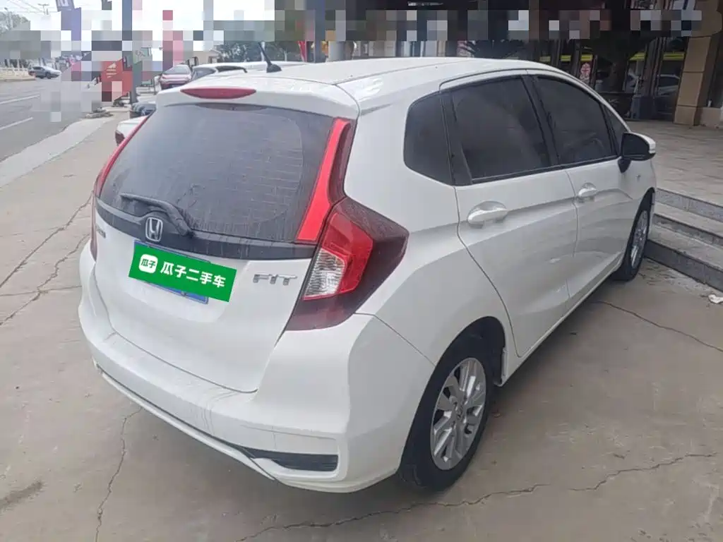 Honda Fit — миниатюра 7