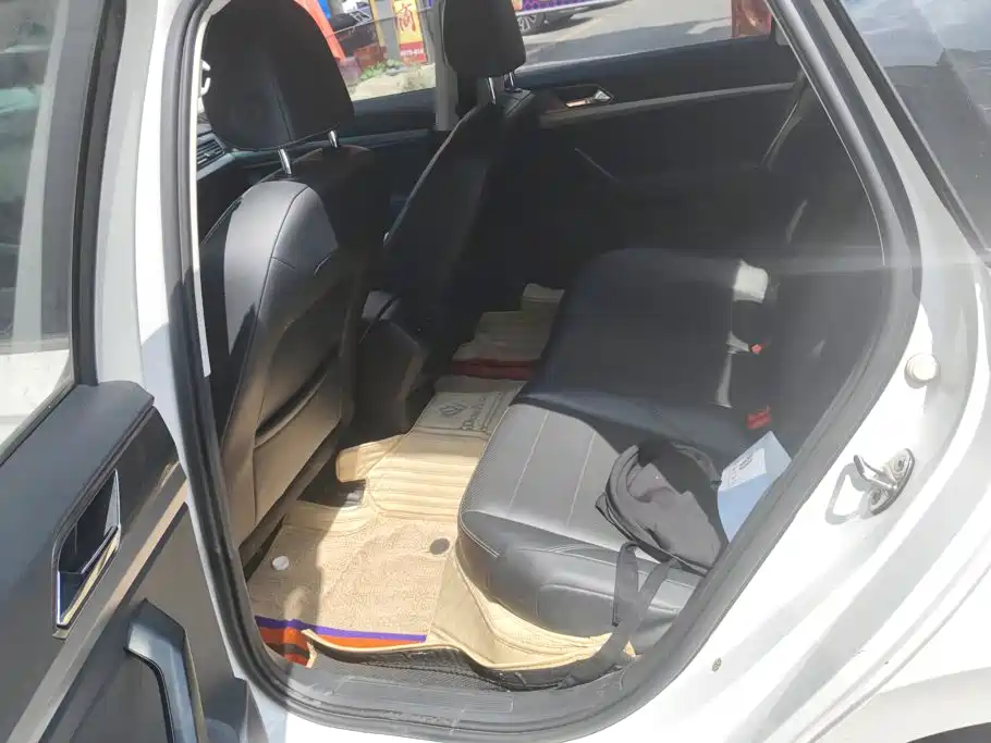 Volkswagen Lavida — миниатюра 11