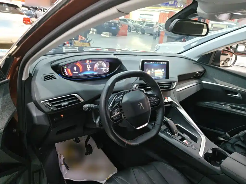 Peugeot 4008 — миниатюра 10