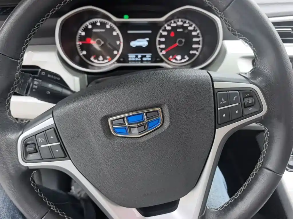 Geely Boyue — миниатюра 11