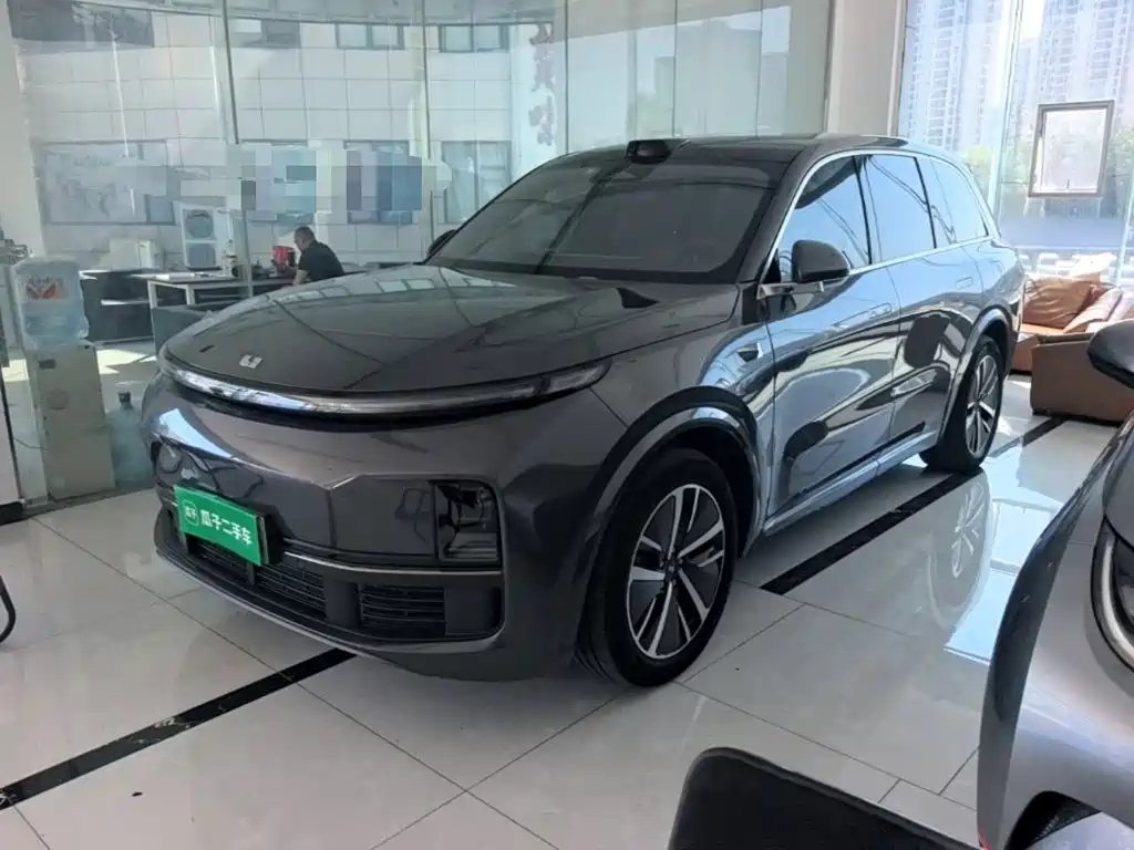 Li Auto Li L8 — миниатюра 2
