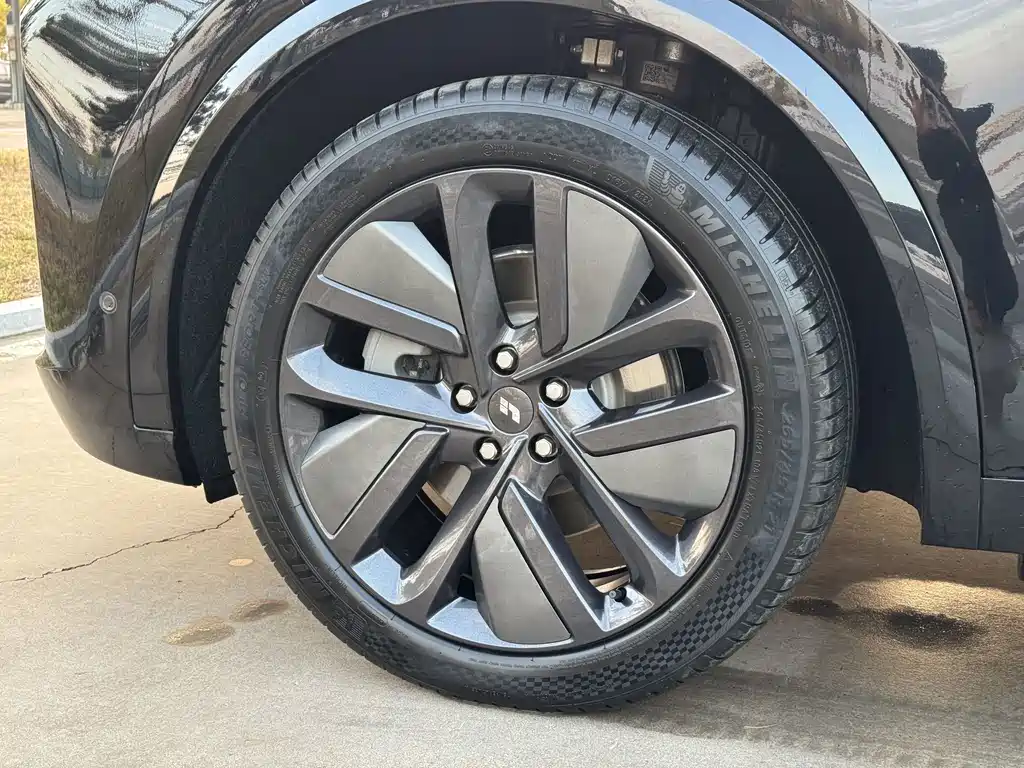 Li Auto Li L8 — миниатюра 24