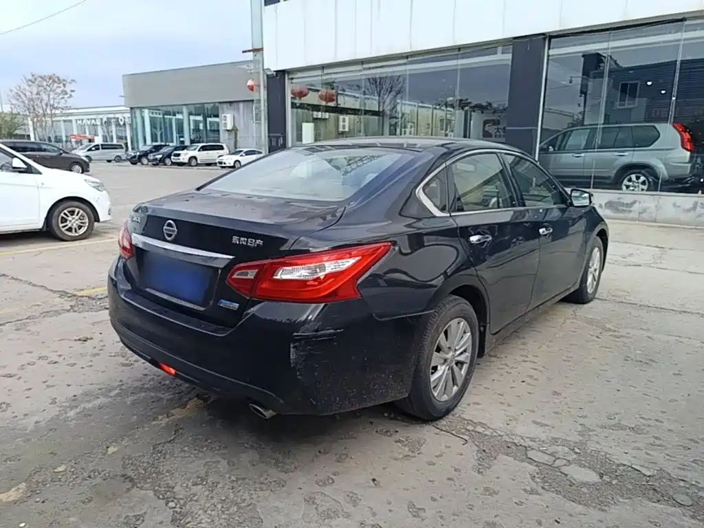 Nissan Teana — миниатюра 7