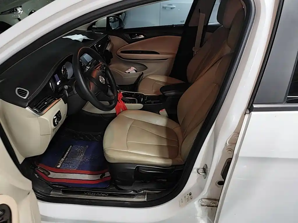 Buick Verano — миниатюра 15