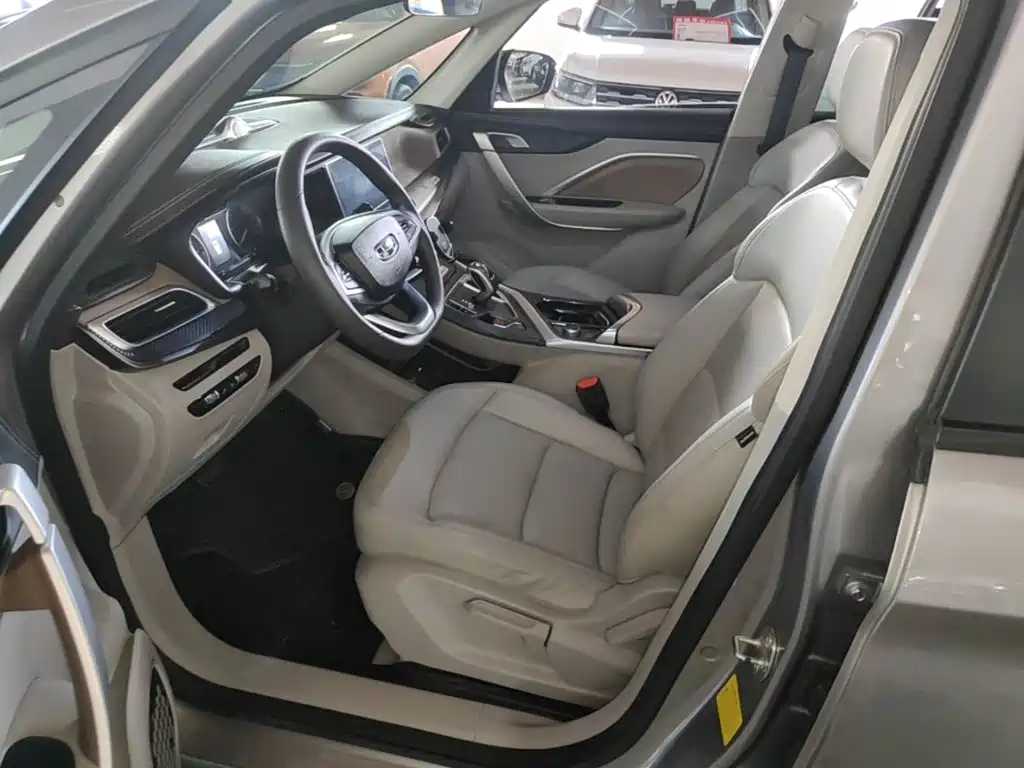 Geely Jia Ji — миниатюра 15