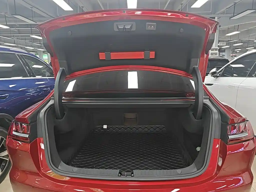 BYD Han — миниатюра 19