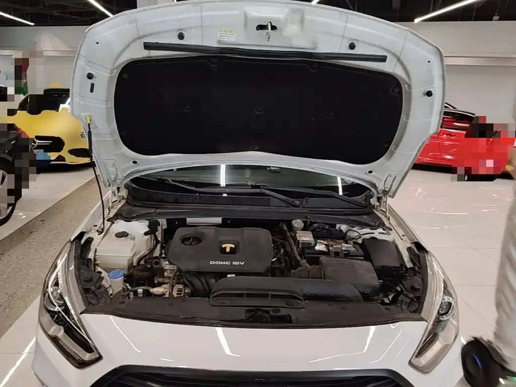 Hyundai Mistra — миниатюра 20