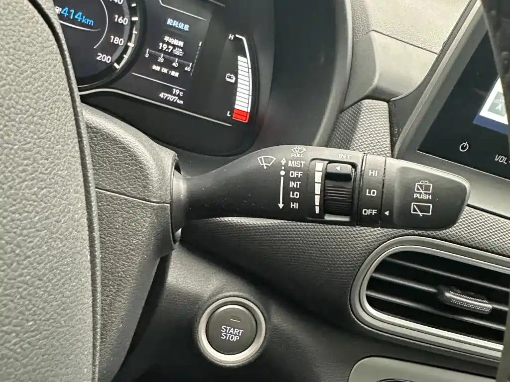 Hyundai Kona Electric — миниатюра 24