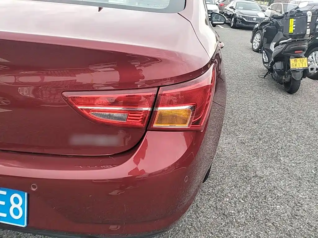Buick Verano — миниатюра 8
