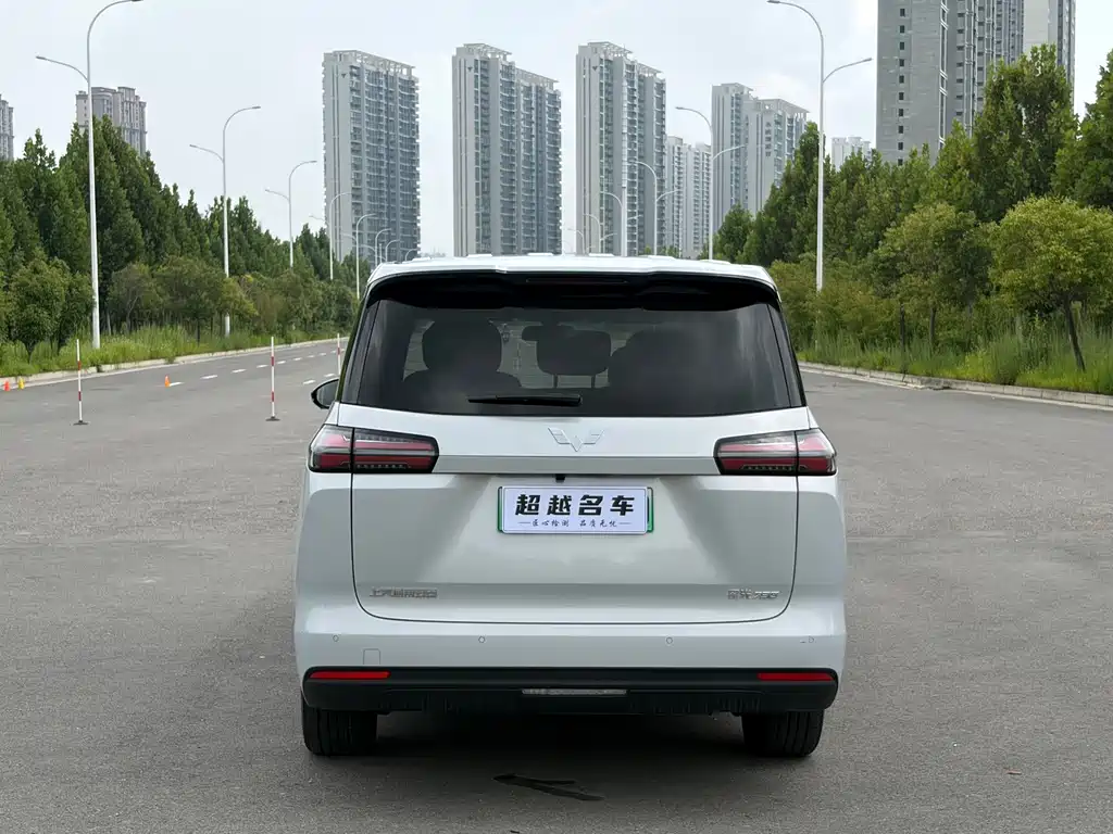 Wuling Звездный свет 730 Новая энергия — миниатюра 14