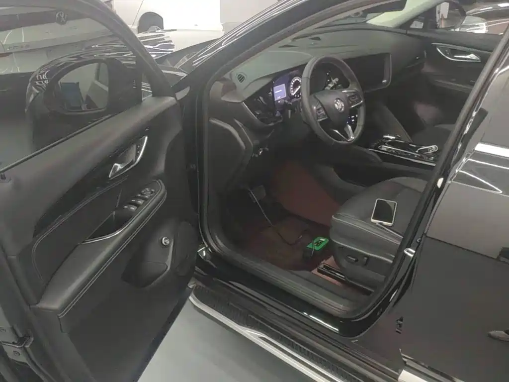 Buick Envision Plus — миниатюра 16