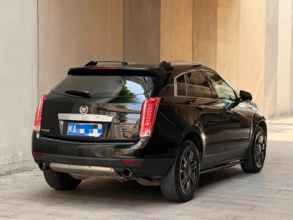 Cadillac SRX — миниатюра 4