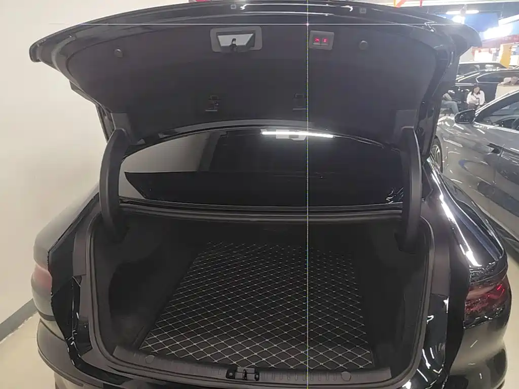 BYD Han — миниатюра 19