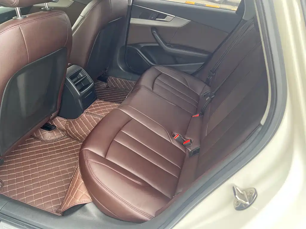 Audi A4L — миниатюра 7
