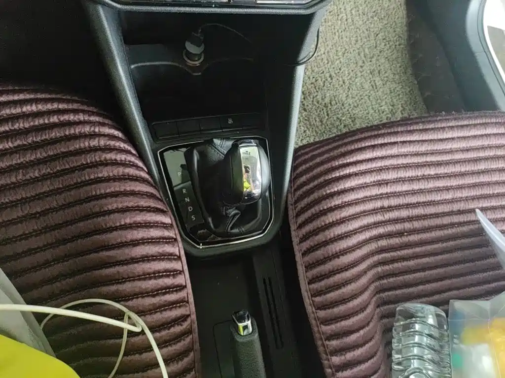 Volkswagen Jetta — миниатюра 10