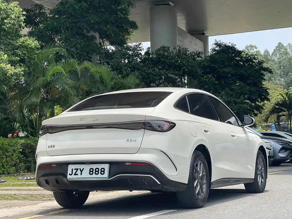 BYD Seal 06 06 2024 DM-i 80KM Luxury