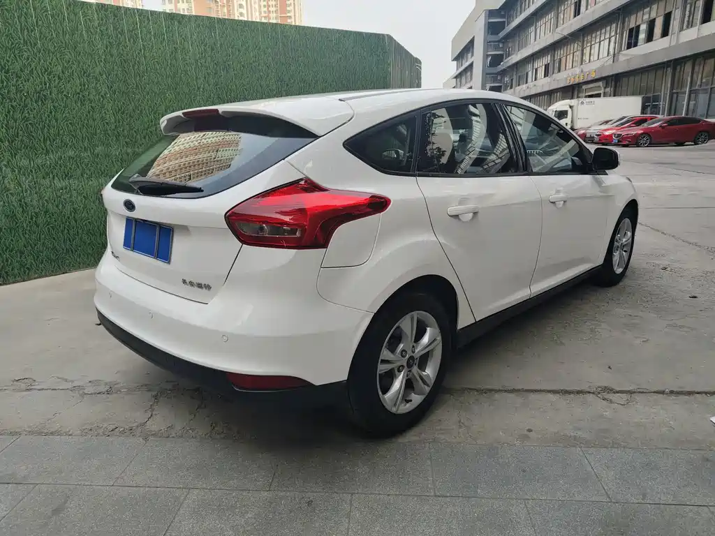 Ford Focus — миниатюра 9