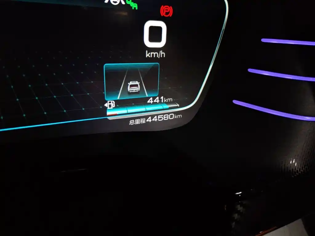 BYD Tang New Energy — миниатюра 13