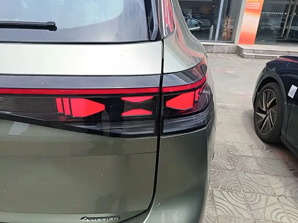 Volkswagen Tayron 2025 L 380TSI Luxury Easy