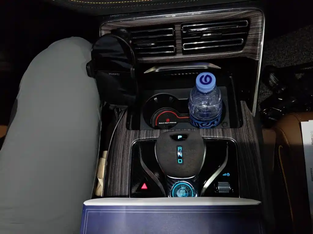 BYD Tang New Energy — миниатюра 15