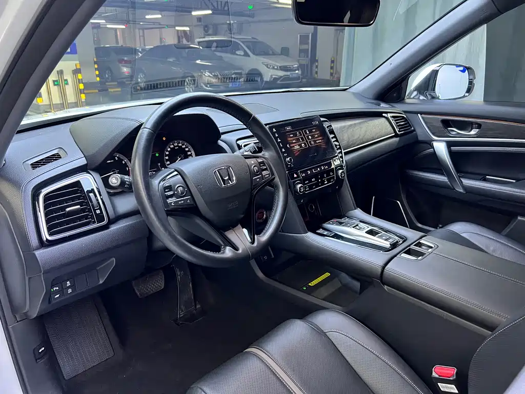 Honda UR-V — миниатюра 9