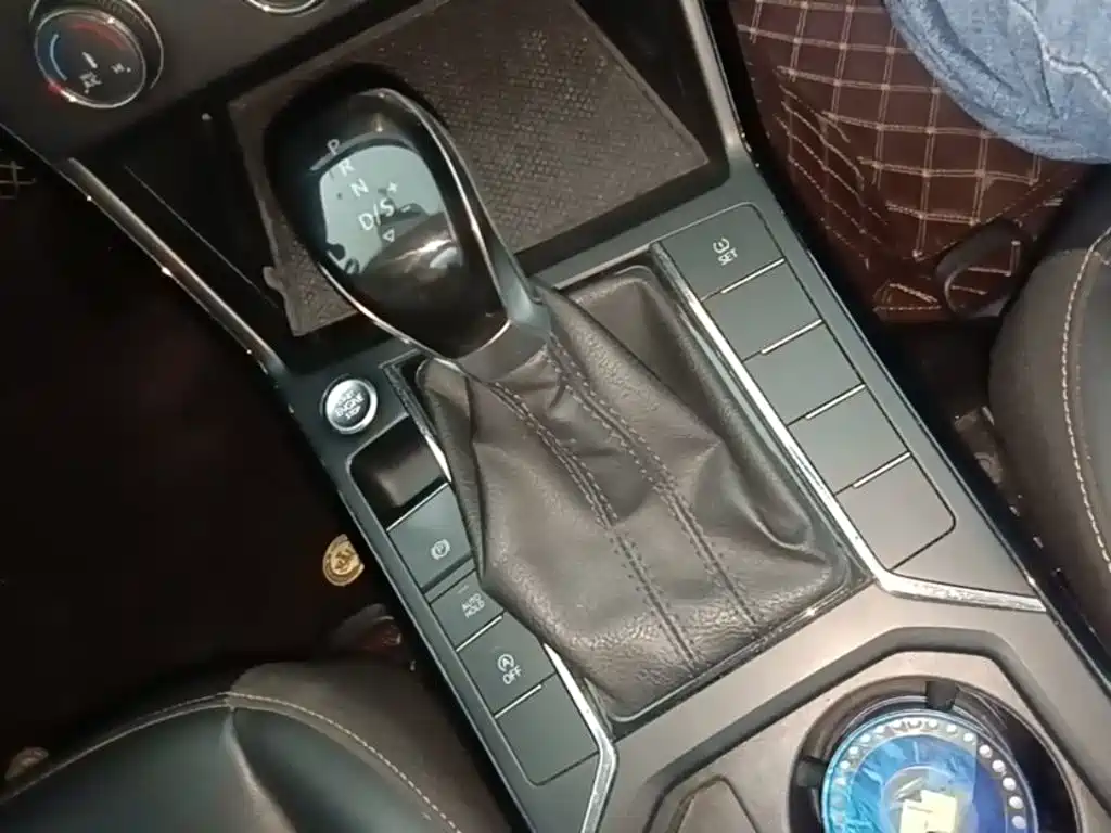 Volkswagen Passat — миниатюра 14