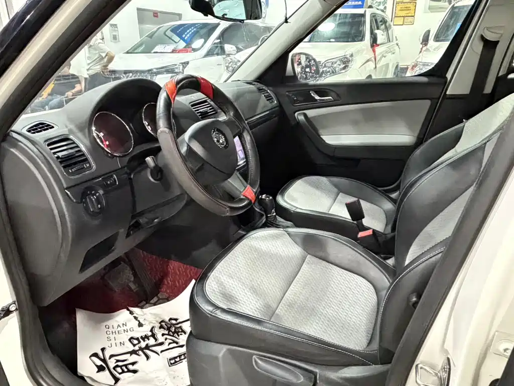 Skoda Yeti — миниатюра 8
