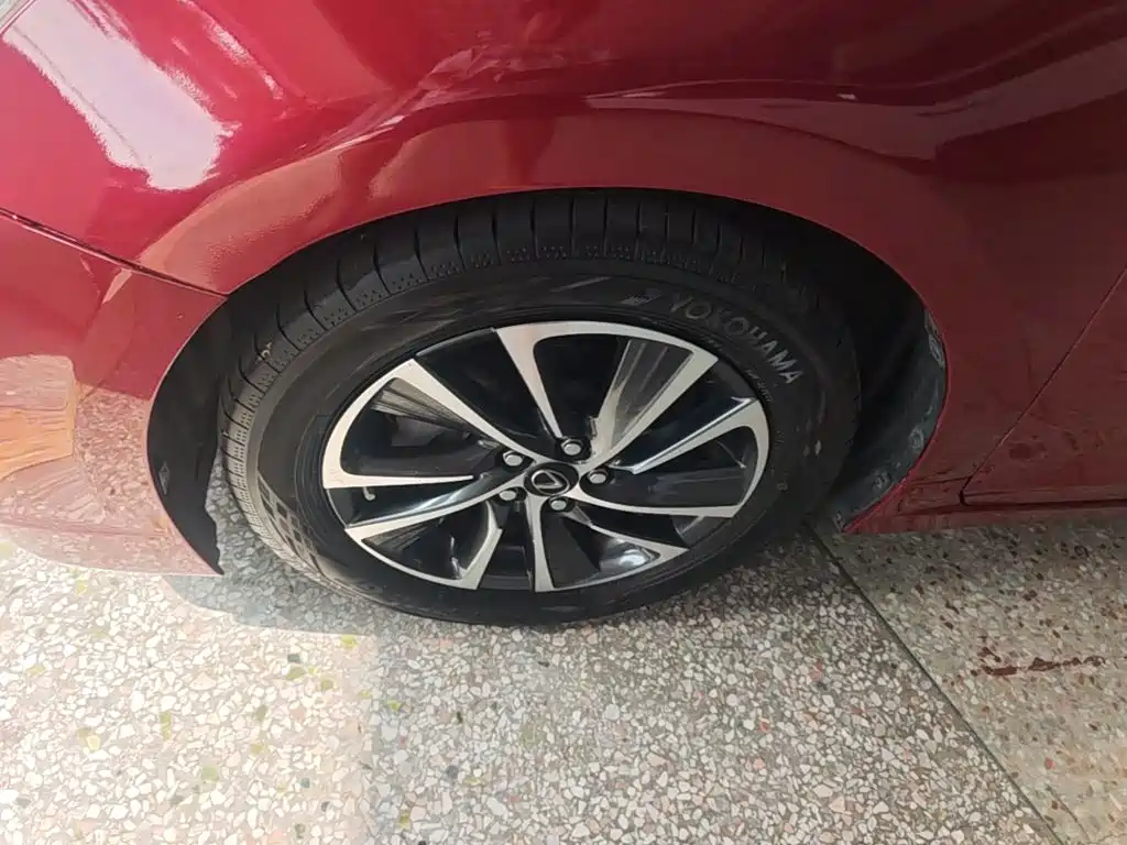 Lexus CT — миниатюра 23