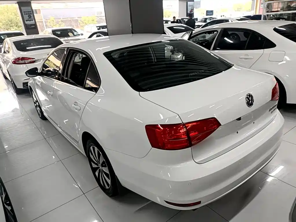 Volkswagen Sagitar — миниатюра 5